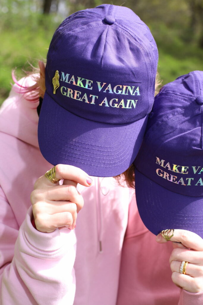 Make Vagina Great Again, Cap